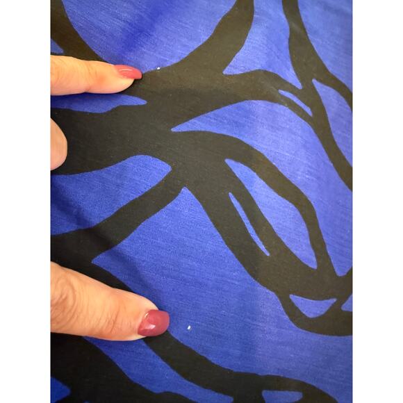 Abstract Print Button Down Tunic Women M Top Flip Cuff Long Sleeve Dressy Blouse - Picture 9 of 9